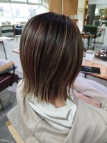 ロッヂ(LODGE)&nbsp;ハイライト外はねボブ