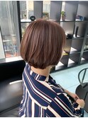 ショートボブ