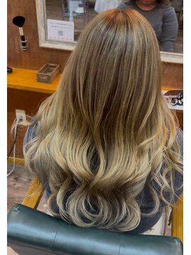 ヘアーサロン アトリエ(Hair salon ATORIE) ロングレイヤーブリーチカラーバレイヤージュグラデーション