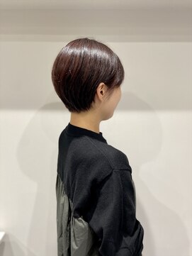 ルネ(Rune) ショートカット・赤みブラウン