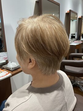 アミカ シーモール店(Amica) ふんわりショート