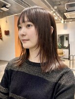 ノーム(norm) ミディアムレイヤーハッシュカットレイヤーカットレッドブラウン