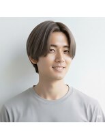 サンクチュアリー 南森町店(Sanctuary) センターパートスタイル