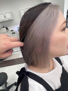 ビーシャンス(B.Chance) 人気のカラーデザイン！フェイスフレミング×イヤリングカラー！