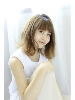 ヘアサロン シロップ(Hair Salon Syrup)&nbsp;[Syrup・山谷慎太郎] 「ハイトーンのミディアムボブ」