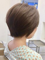 ミッテル(mittell)&nbsp;ショートヘア毛先パーマことりベージュ黒髪ウォーターフォール