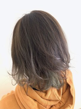 カラーワールド カンナヘアーメゾン(color world canna hair maison) インナーカラー×グレージュ