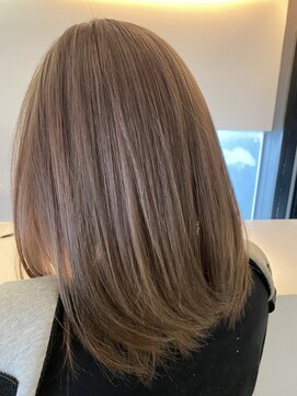 プラスディー(+D) ペールベージュ