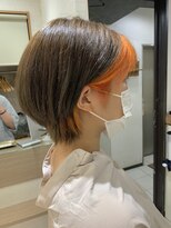 トムキャット(TOM CAT) 夏カラー ショート インナーカラー ブリーチ オレンジ