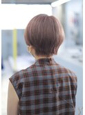 ピンクベージュのショート