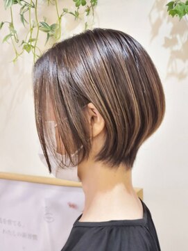 ヘアメイク アージュ 天神西通り店(HAIR MAKE age) 丸みショートボブ　ハイライトカラー　30代40代50代