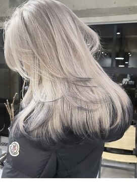 ラキング ギンザ トウキョウ(LAKING GINZA) ミディアムヘア/デザインカラー/フェイスフレーミング/銀座駅