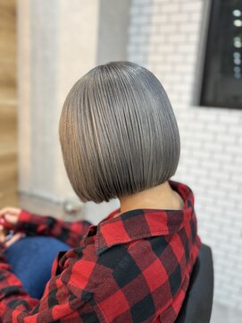 アグ ヘアー ミロ 本厚木店(Agu hair milo) シルバーボブ〇本厚木