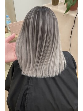 ヌエン 渋谷(NU/EN) バレイヤージュ/レイヤーカット/バタフライレイヤー/ハイライト