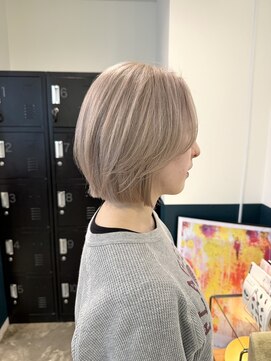 ソル オモテサンドウ 表参道 青山(SOL . OMOTESANDO) ブリーチ2回～ホワイトミルクティーベージュstylist聖斗