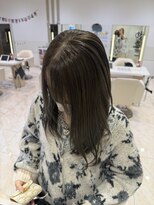 ケンジ 平塚 アネッタ(KENJE annetta)&nbsp;ぼかしハイライト/艶髪/aujuaトリートメント