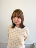 オリーブベージュ