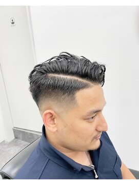 ベロ(Belo) ハードパート × スキンフェード