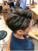 メッシュ束感ヘアサイドパートハイトーンカラーメッシュ