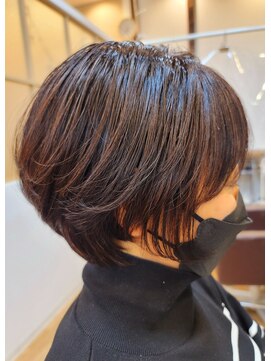 ヘアーズビースリー ポートサイド 大人くびれショートXハンサムショート　30代40代50代60代