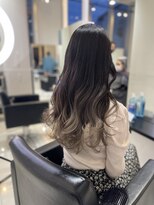 アライブ ハラジュク(ALIVE harajuku)&nbsp;ホワイトベージュグラデーションカラーryota