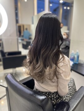 アライブ ハラジュク(ALIVE harajuku) ホワイトベージュグラデーションカラーryota