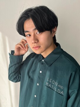 シスタ(SISTA) 【SiSTA】田中黒髪束感前下がりセンターパートツーブロック