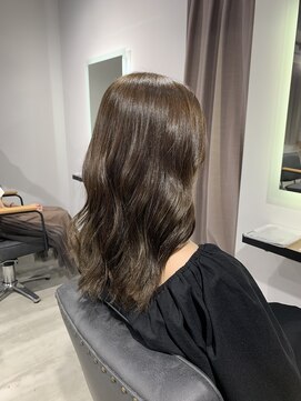 アリーズ シブヤ(ALLYS shibuya) ブラウンベージュカラー