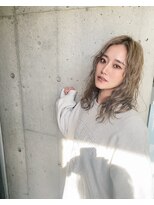 ガルボ ヘアー(garbo hair)&nbsp;ハイトーンベージュカラー高知美容院10代20代