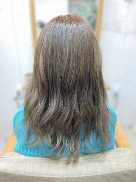 アルト 町田店(arto) オリーブカラー