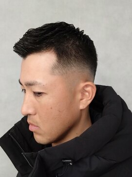 ソアー 新大阪(SOAR) メンズ男前ベリーショートフェードビジネスカット【新大阪】