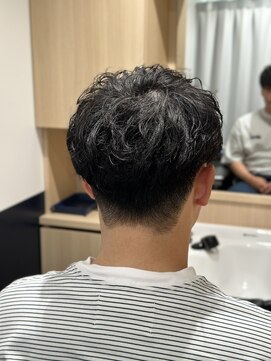 リバティシェアバーバー 銀座(LIBERTY SHARE BARBER) シャドウパーマ