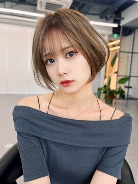 ロンド クラン 岡崎(Lond Clan) フワッと丸みの可愛い王道愛されショートボブ