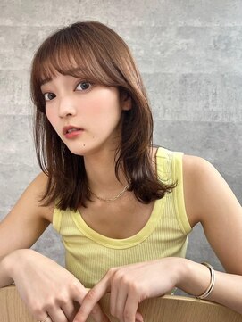 サラツヤロングベージュカラーブリーチしない透明感カラー