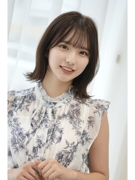 レイリー 原宿 表参道(Rayreee) 大人可愛い20代30代40代小顔似合わせ 原宿表参道ペールベージュ