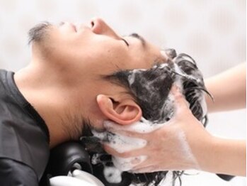 ディスパッチヘアー 甲子園店(DISPATCH HAIR)の写真/≪DISPATCH HAIR≫のヘッドスパで日々の疲れを癒しませんか？夏はクールシャンプーも人気です◎