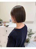 ◯オリーブベージュ×ぱつっとボブ