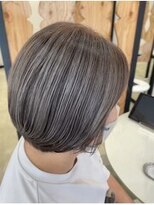 サンタフェ 柳津店(Santa'Fe)&nbsp;Santa'Fe式脱白髪染め白髪ぼかしカラー[ビフォーアフター]