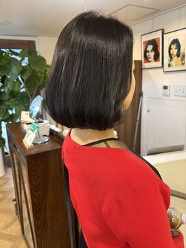 インビテーション(invitation) エレガント内巻きボブ