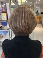 ラシェンテ 旧居留地(La Sente)&nbsp;オーガニックカラーの柔らかベージュショート