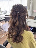 オウン(AUN)&nbsp;ハーフアップ