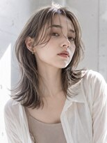 ラベストオイケ(LOVEST OIKE)&nbsp;【LOVESTOIKE】小顔ミディレイヤー×透明感ベージュ