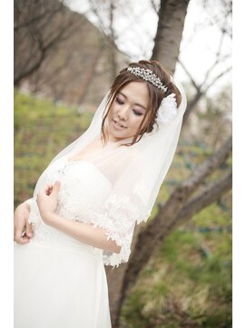 オーバーキャプテンネイキッド(OVER CAPTAIN NAKED) bridal＊white weddingplan 「編み込みアレンジ」