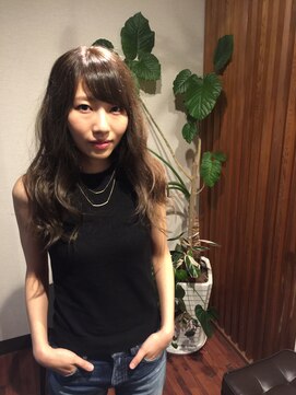 フルール(Fleur) 大人かわいいクールベージュ【クレド徒歩1分 Fleur松浦】