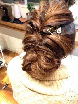 リュシータ 南浦和(LuCITA) くるりんぱ くるりんぱ 編み