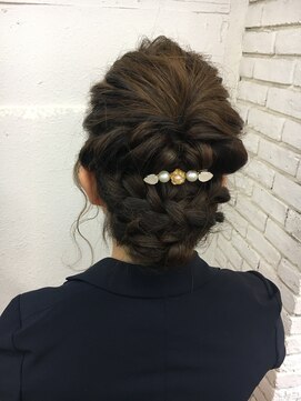 ヴォイス(voice) 三つ編みアレンジ