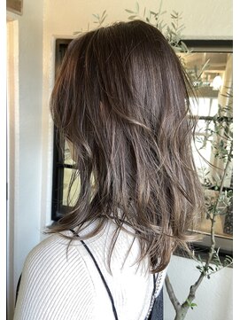 アル(AL) ラベージュ×透け感カラー