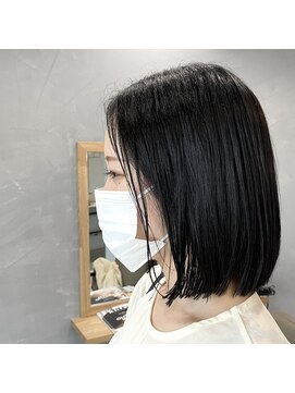 ルストヘアーワークス(LUST hair works) 切りっぱなしボブ