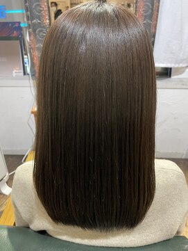 クオーレ(CUORE) ドライヤーで乾かしただけで綺麗に自然にまとまるさら艶縮毛矯正