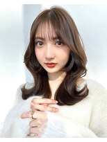 アフロートリノ(AFLOAT Leino)&nbsp;くびれが可愛い！大人上品くびれレイヤー　フェイスレイヤー